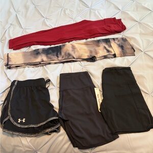 Under Armour, Leggings & Shorts Set - (mediums) BUNDLE